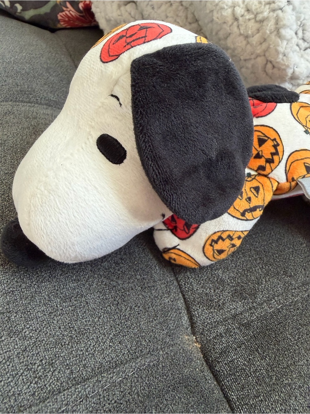 Hallmark Snoopy Plush with Jack-O'-Lanterns - Black, White, Orange